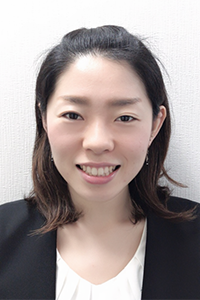 飯島すみれ